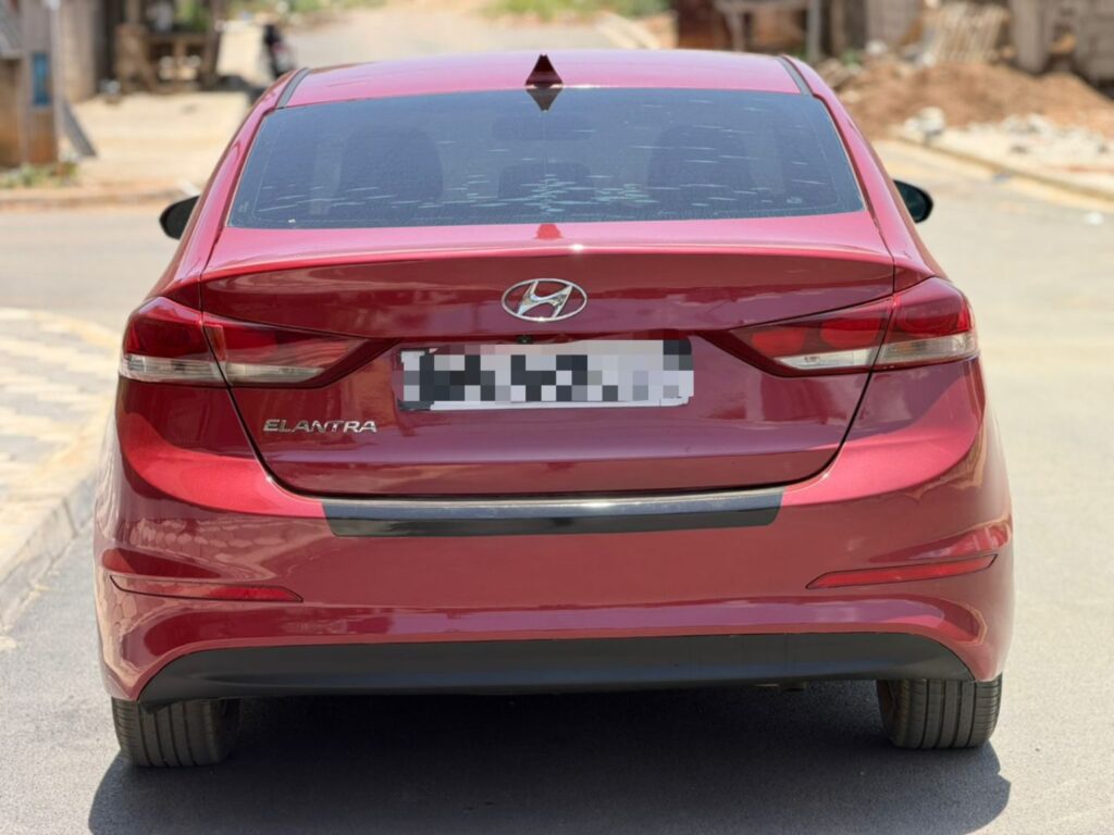 ban auto elantra 2