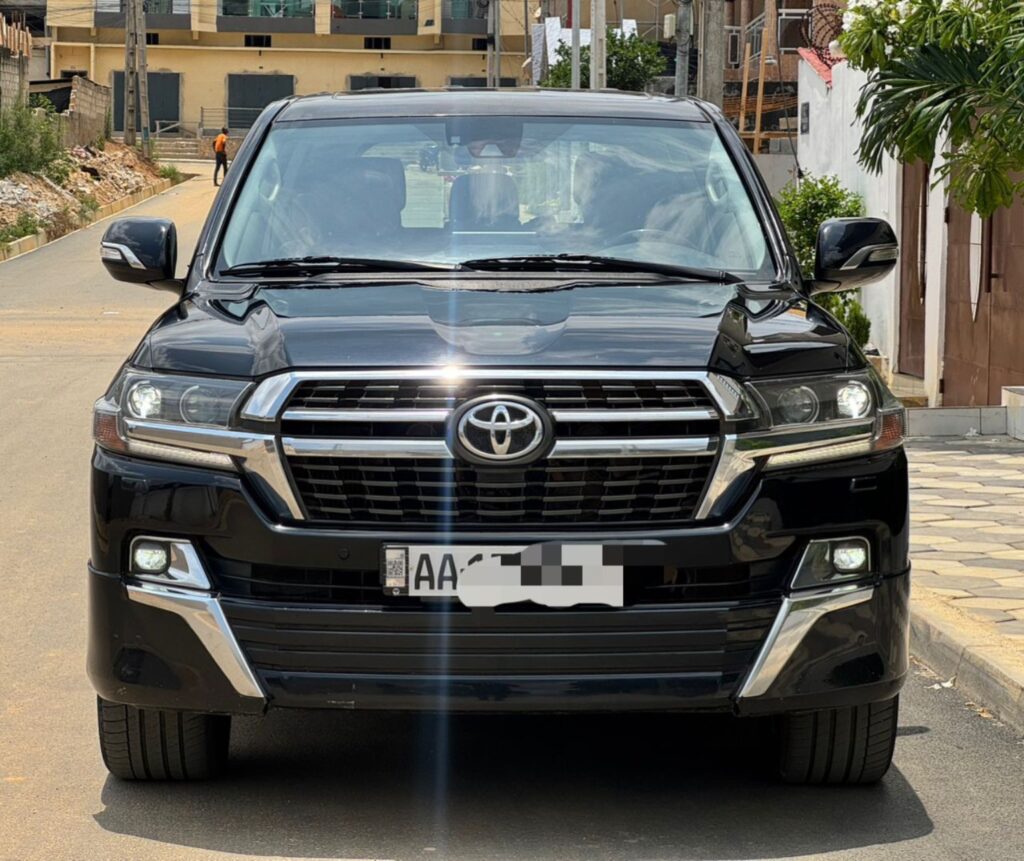 ban auto toyota noir