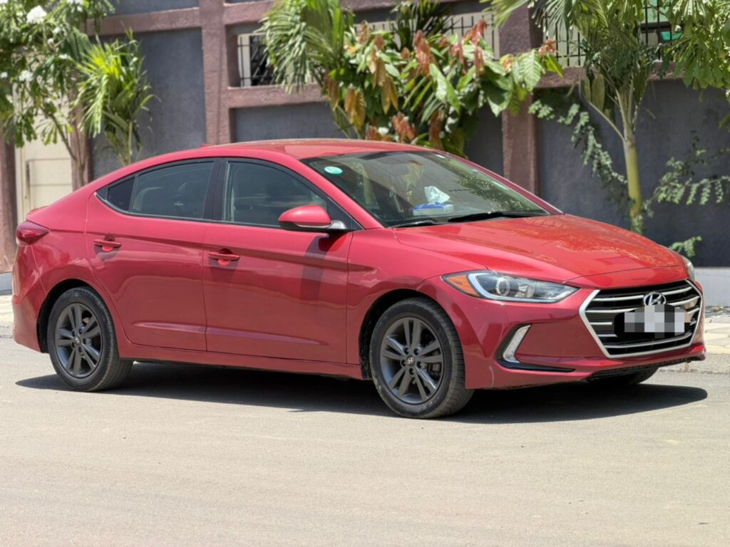 ban auto elantra
